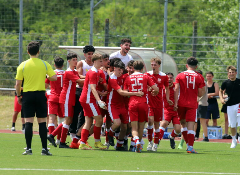 Aufstieg der U18: Glückwunsch an das Team von Rot Weiss Ahlen!